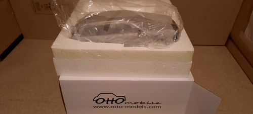 Audi avant 2 8l - 1:18,